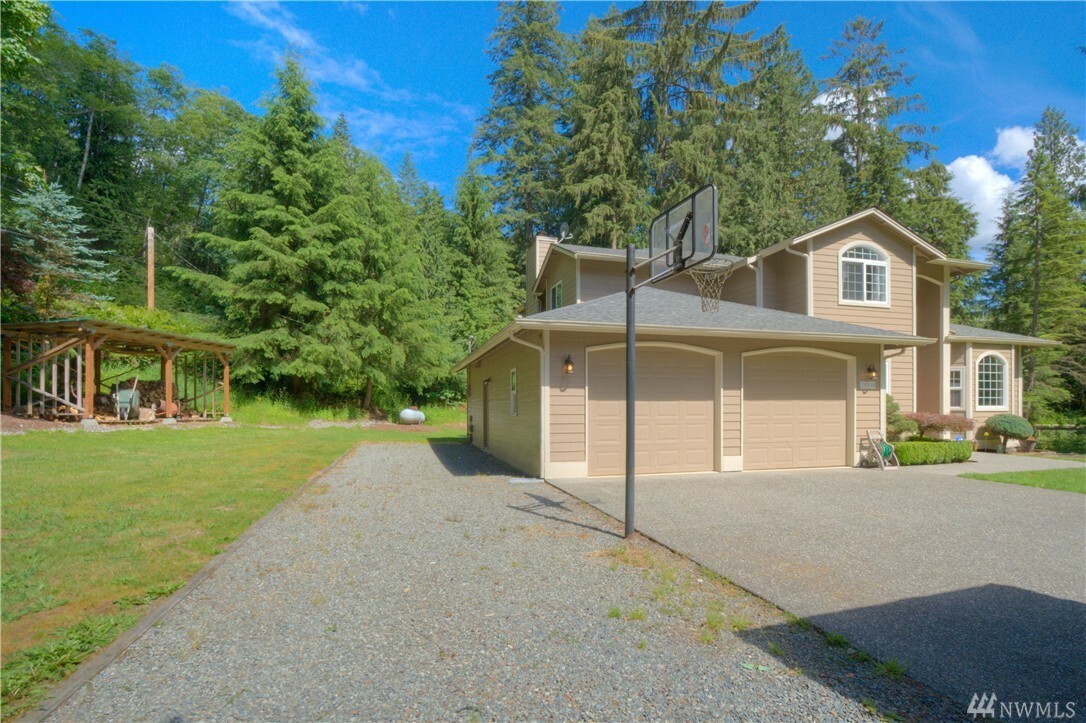 Property Photo:  23330 Woods Creek Rd  WA 98290 