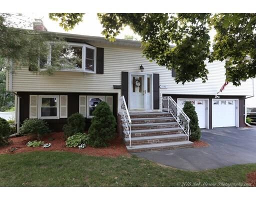 Property Photo:  1046 Main Street  MA 01867 