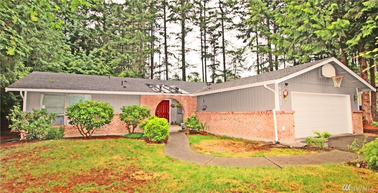 Property Photo:  4417  69th Stct NW  WA 98335 