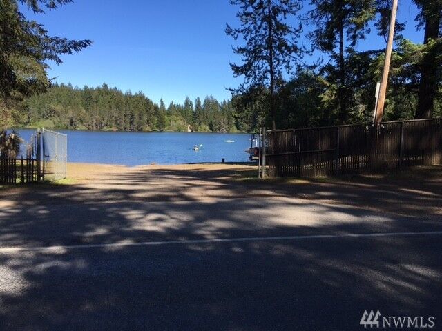 Property Photo: 16909 156th St Kpn WA 98329