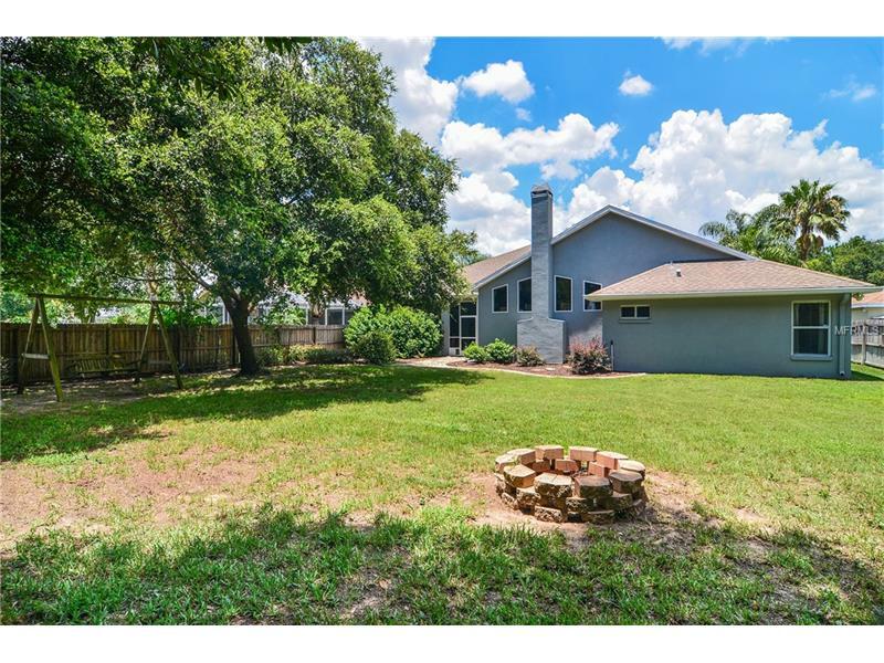 Property Photo:  1815 Flat Branch Court  FL 33594 