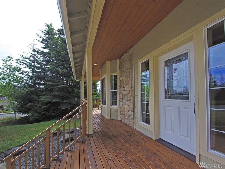 Property Photo: 637 Del Guzzi Dr WA 98362