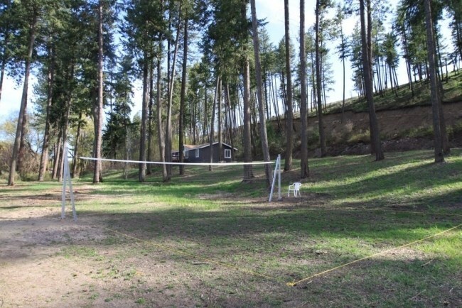 Property Photo: 18724 N Sportsman Paradise Ln WA 99026