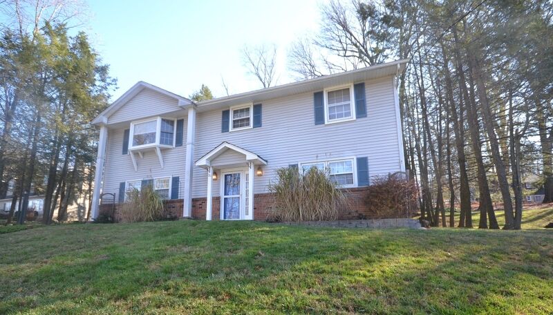 Property Photo:  35 Valley View Trl  NJ 07871 