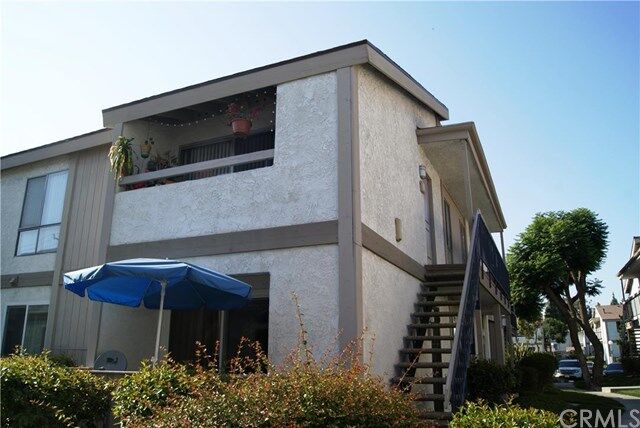 Property Photo:  2841 S Fairview Street B  CA 92704 