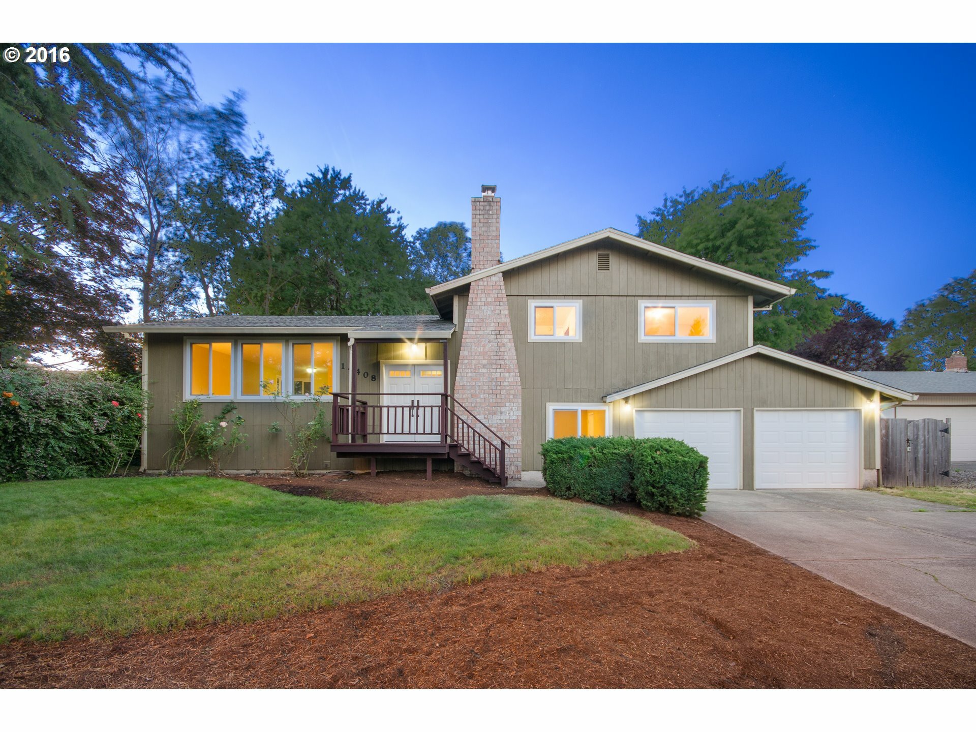 Property Photo: 14408 SE 15th St WA 98683