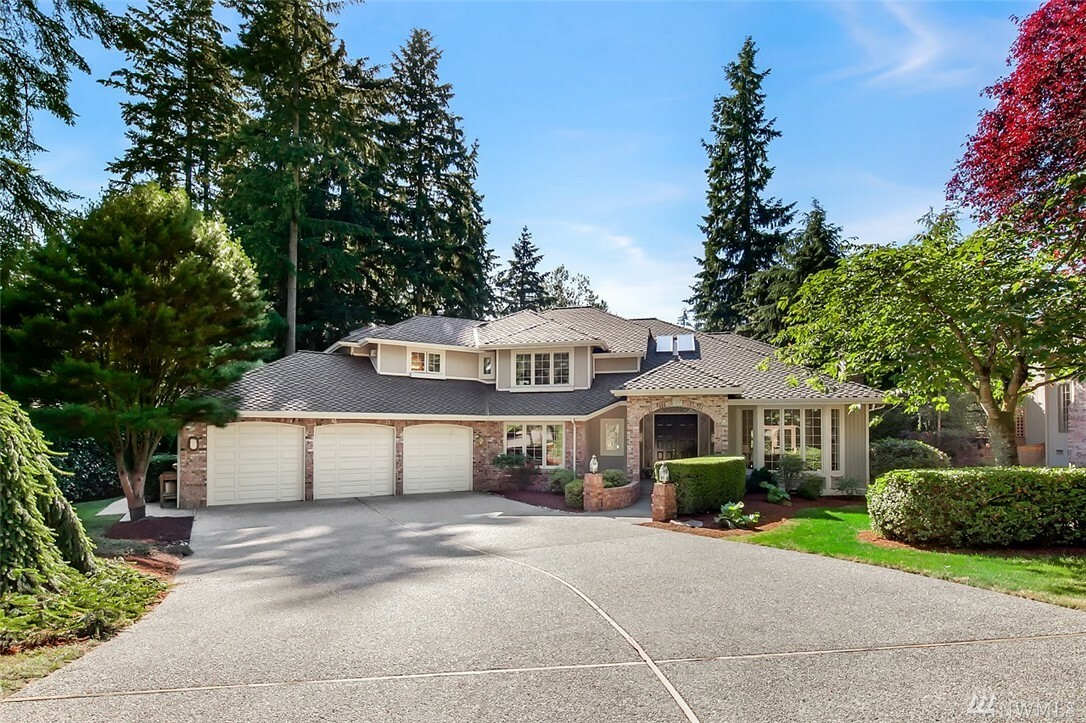 Property Photo: 13405 157th Ave NE WA 98052