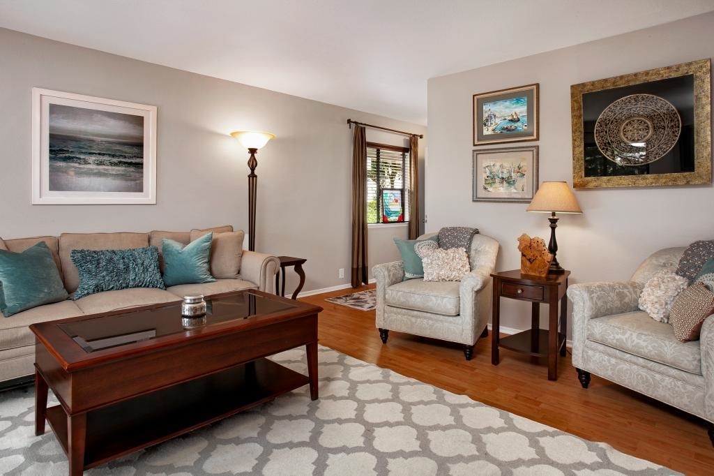 Property Photo: 3123 Avenida Topanga CA 92009
