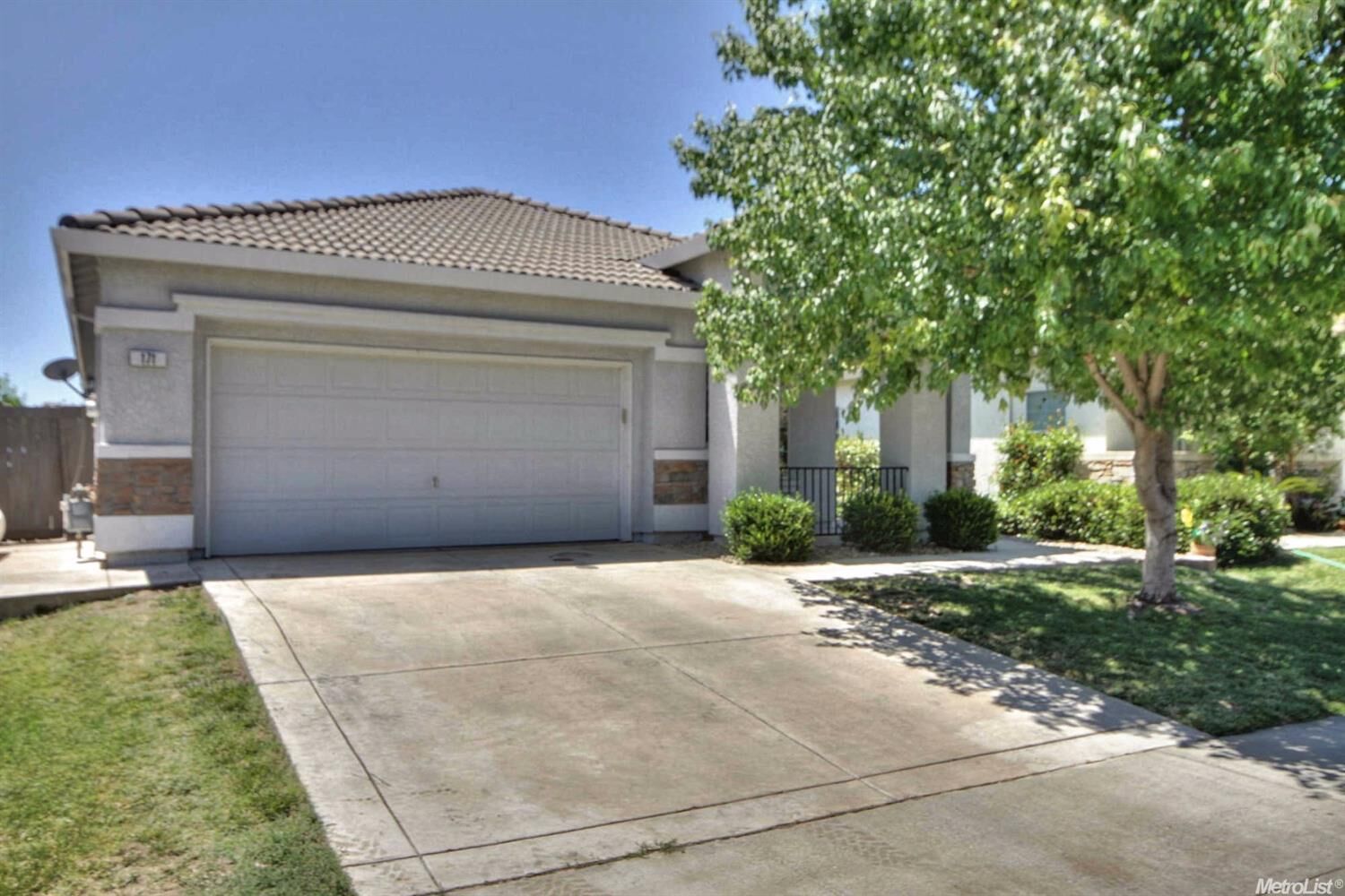 Property Photo: 171 Arnold Gamble Circle CA 95835