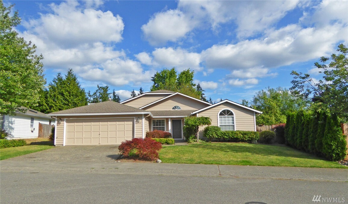 Property Photo:  5404 140th Place SE  WA 98208 