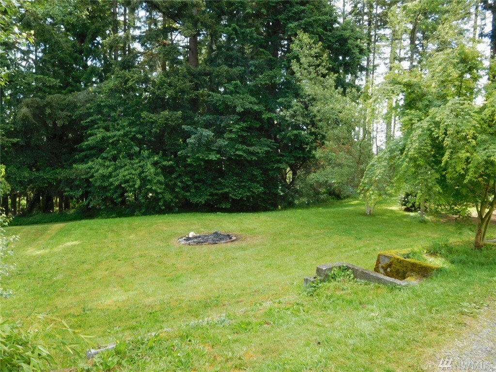 Property Photo:  7717 Grant Dr  WA 98203 