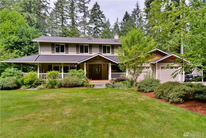 Property Photo:  16407 194th Ave NE  WA 98077 