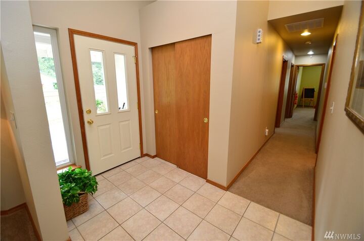 Property Photo: 20720 63rd Ave E WA 98378