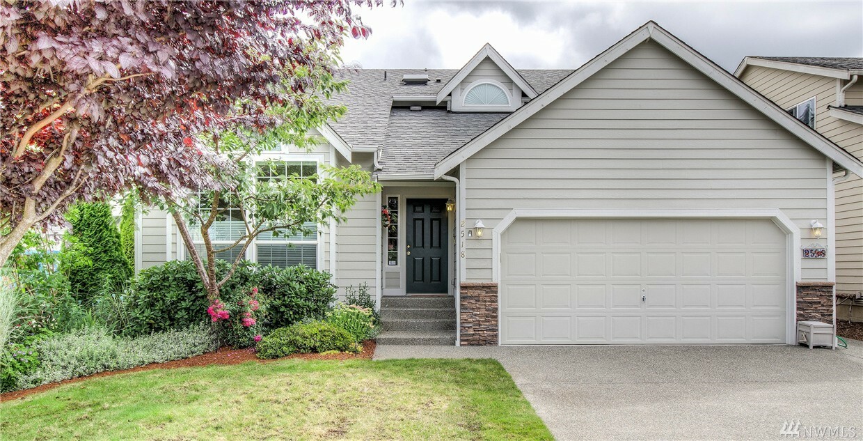 Property Photo:  2518 Blaine Ave NE  WA 98056 