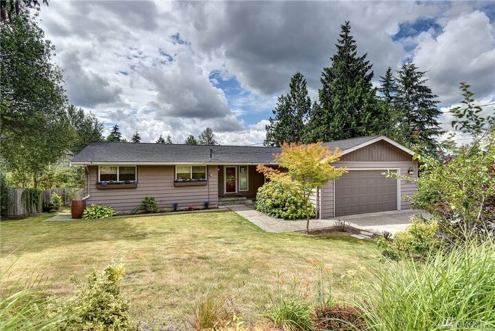 16713 NE  87th Street  Redmond WA 98052 photo