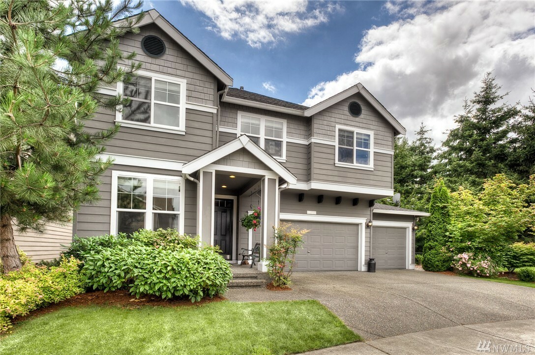 Property Photo:  3922 135th Place SE  WA 98012 