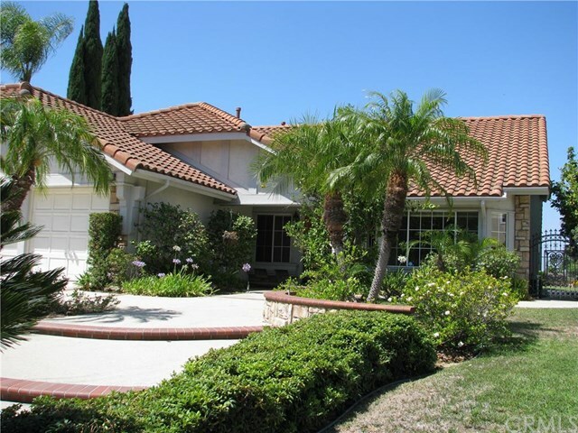 Property Photo:  5795 Vista Del Mar  CA 92887 