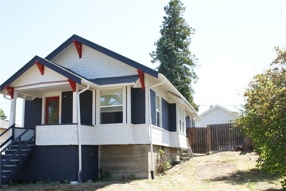 Property Photo:  3505 S Tyler St  WA 98409 