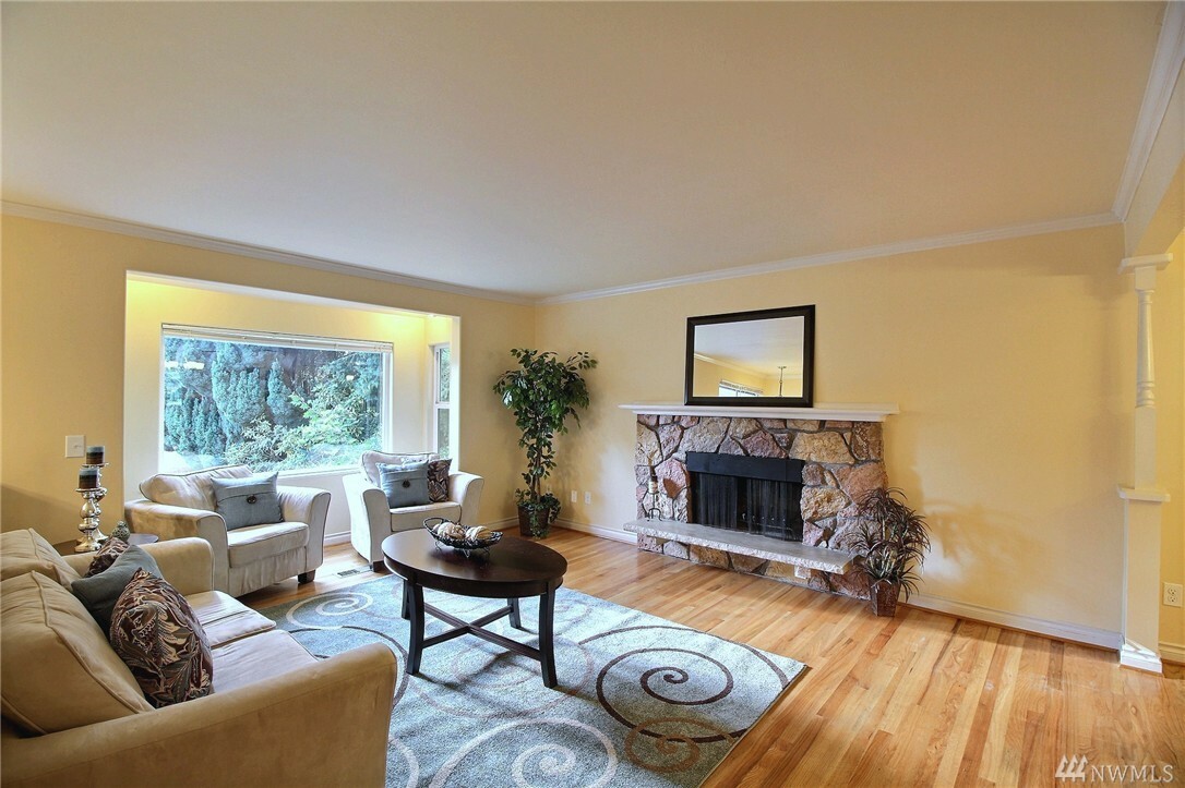 Property Photo: 20224 78th NE WA 98028