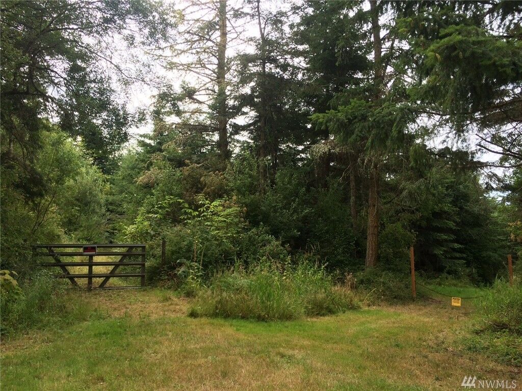 Property Photo:  0 Periphas Dr  WA 98277 