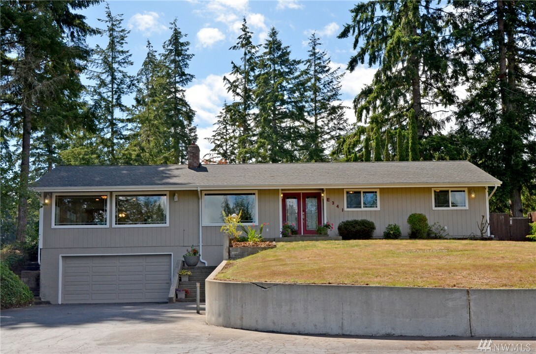 Property Photo:  341 E Country Club Dr  WA 98524 