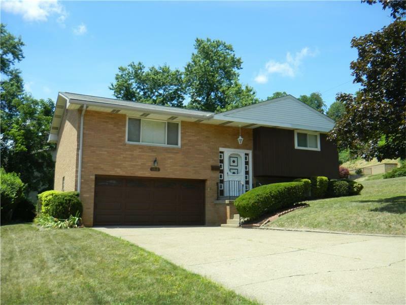 Property Photo: 1016 Dale Dr PA 15220