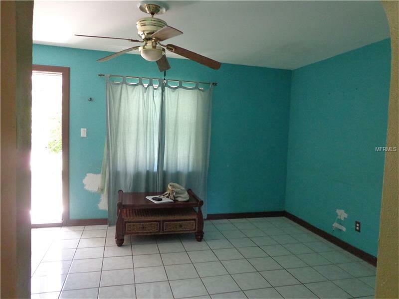 Property Photo:  1366 Canterbury Road N  FL 33710 