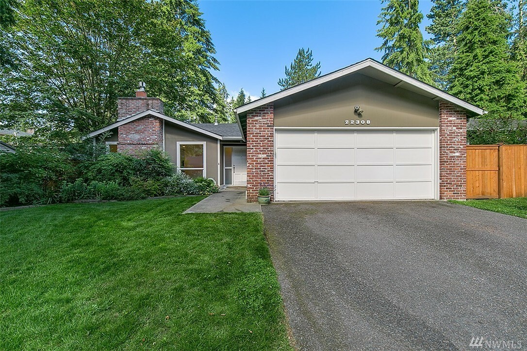 Property Photo:  22308 65th Ave W  WA 98043 