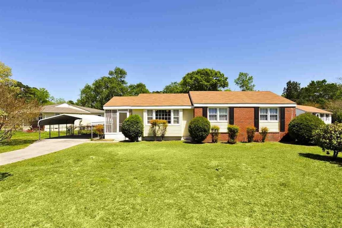 Property Photo:  400 Seminole Trail  NC 28540 