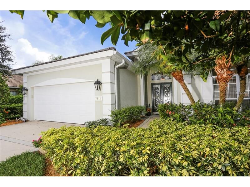 Property Photo:  7516 Ascot Court  FL 34201 