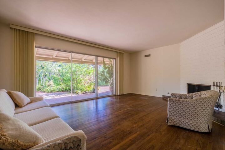 Property Photo:  2122 Mergho Impasse  CA 92110 