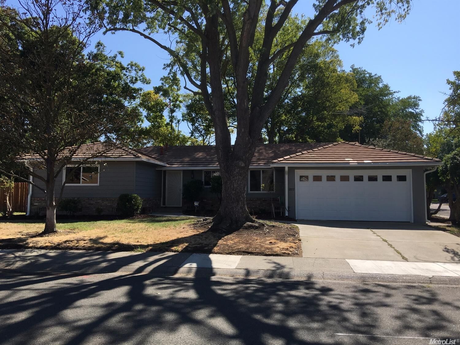 Property Photo:  7277 Cromwell Way  CA 95822 