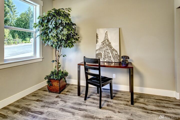 Property Photo: 14319 3rd Circle NE WA 98019