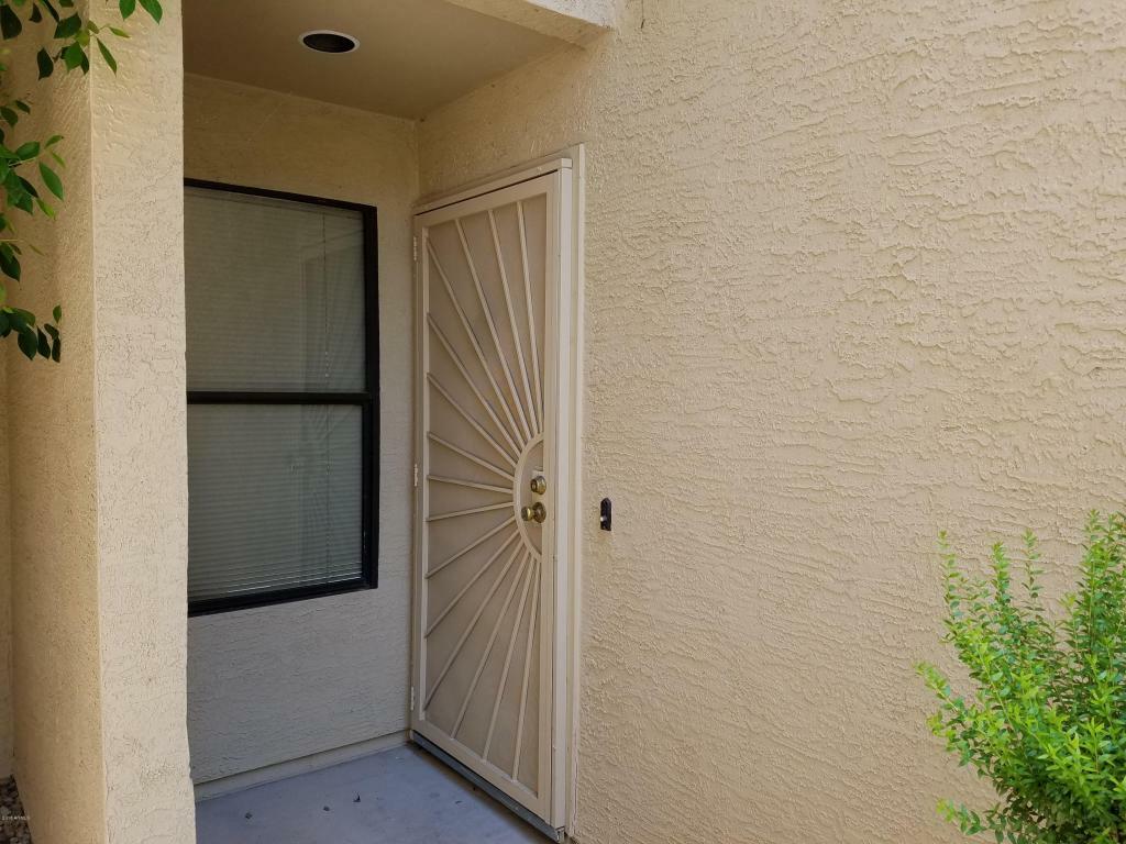 Property Photo:  1150 W Edgewater Drive  AZ 85233 