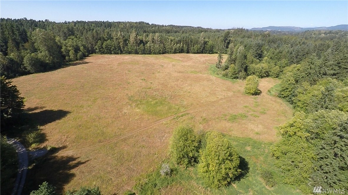 Property Photo: 12506 332nd St Ct E WA 98328