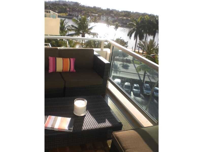 Property Photo:  5151 Collins Ave 721  FL 33140 