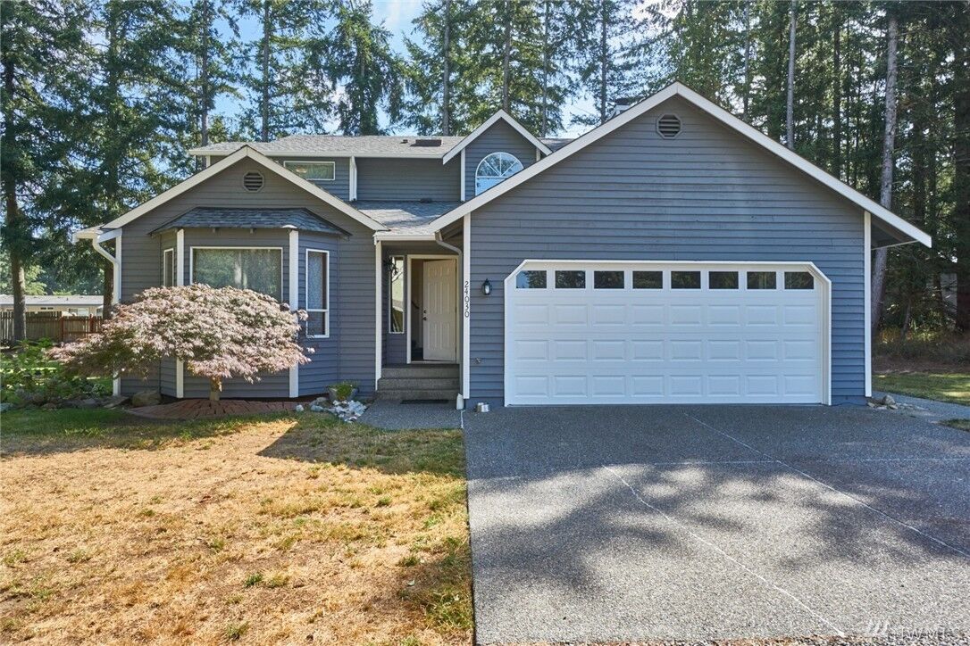 Property Photo:  24030 192nd Place SE  WA 98042 