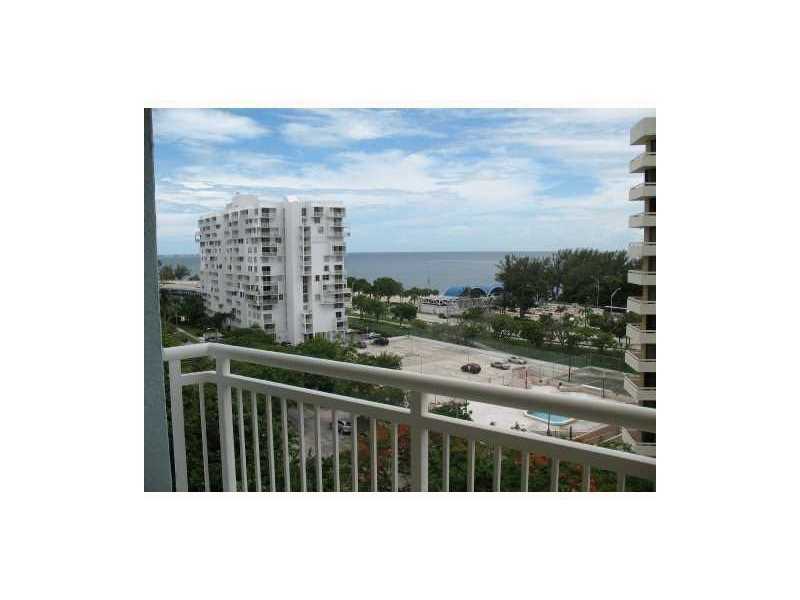 Property Photo: 2475 Brickell Ave 801 FL 33129