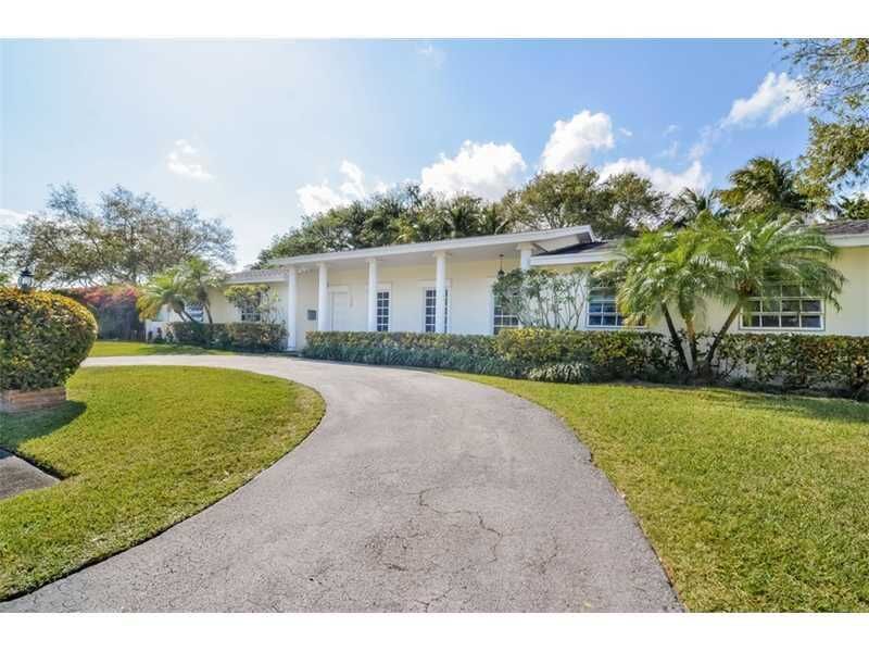 Property Photo: 13400 SW 82 Ct FL 33156