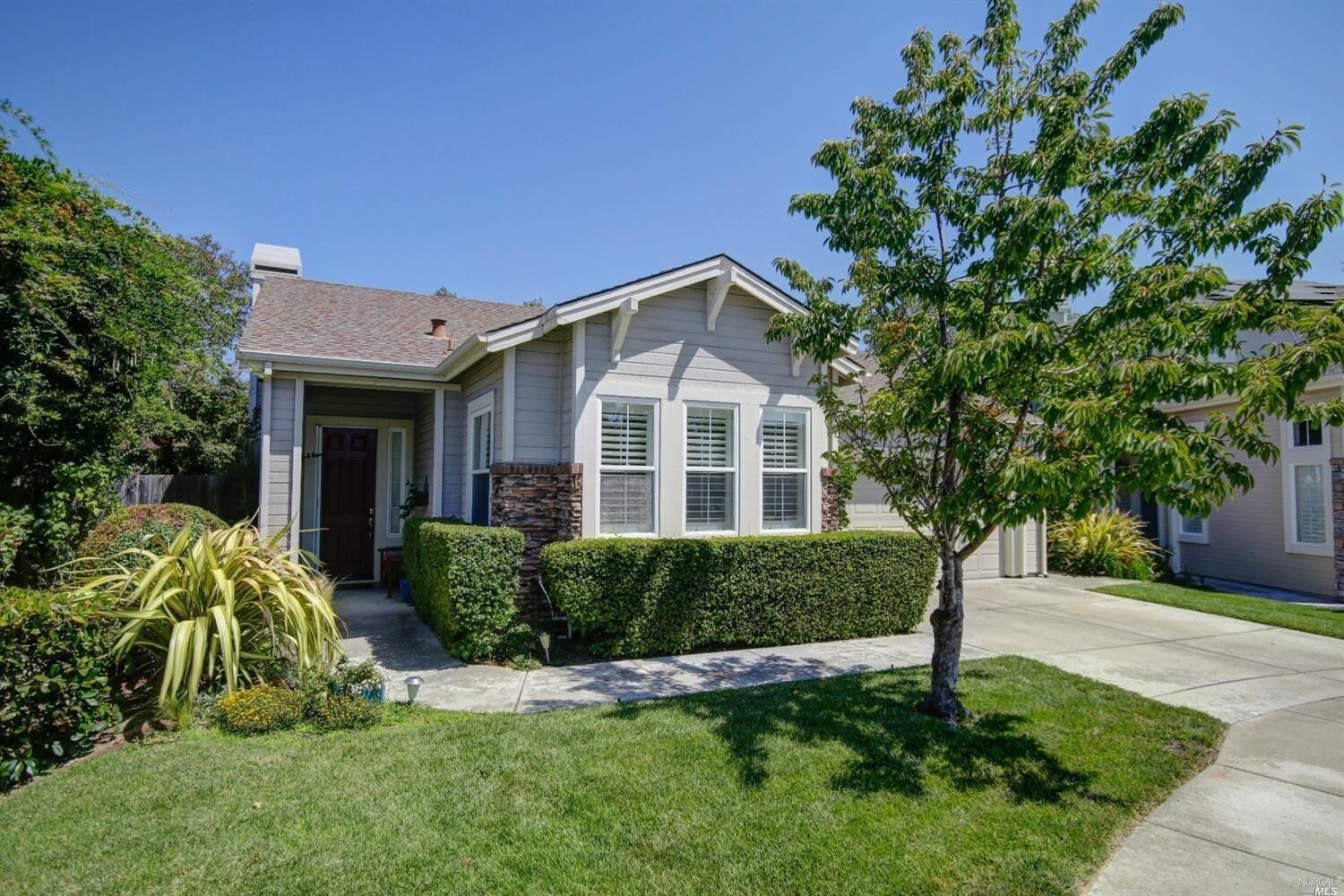 Property Photo:  1807 Bella Vista Way  CA 95403 