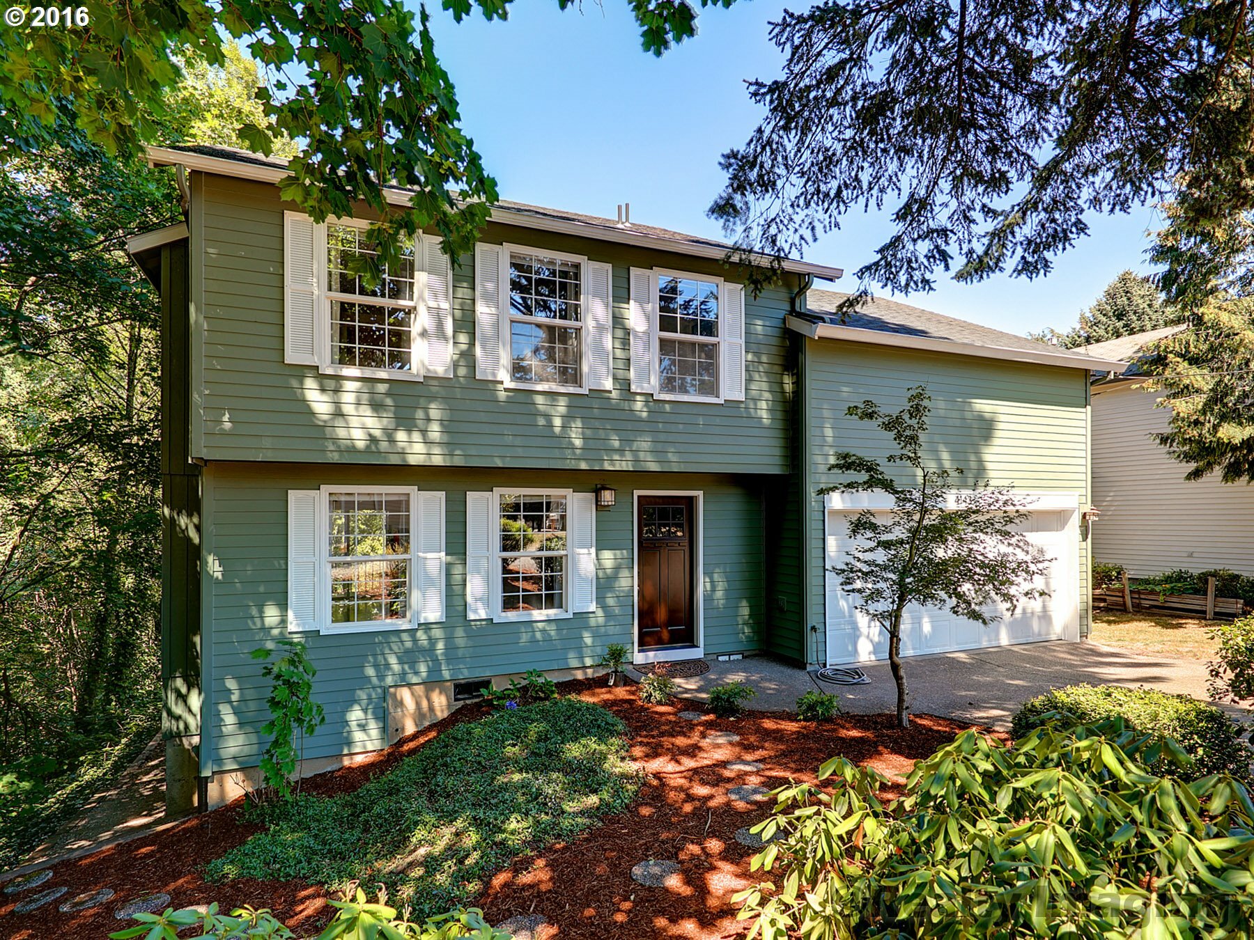 Property Photo: 4143 SW Brugger St OR 97219
