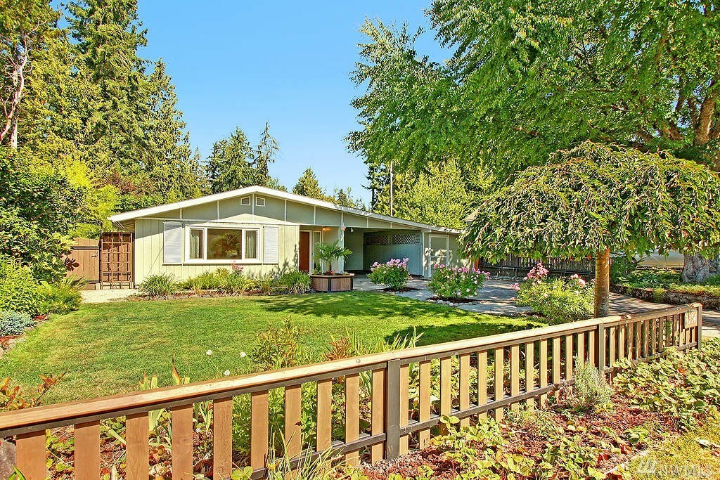 Property Photo:  1554 NE 172nd St  WA 98155 