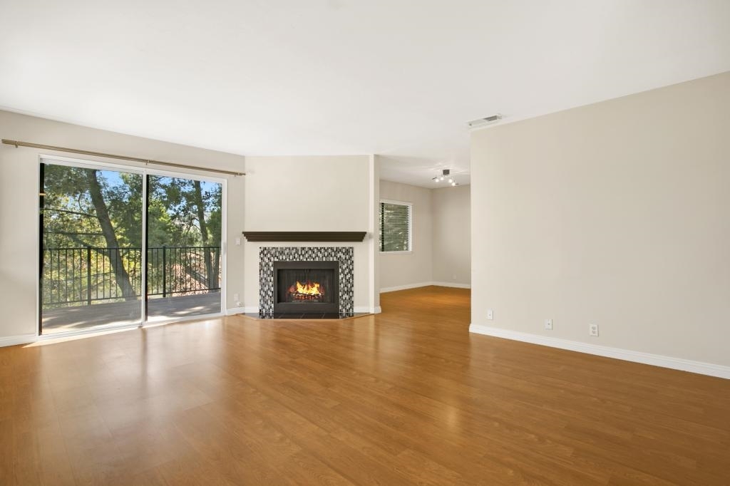 Property Photo: 3127 Avenida Topanga CA 92009