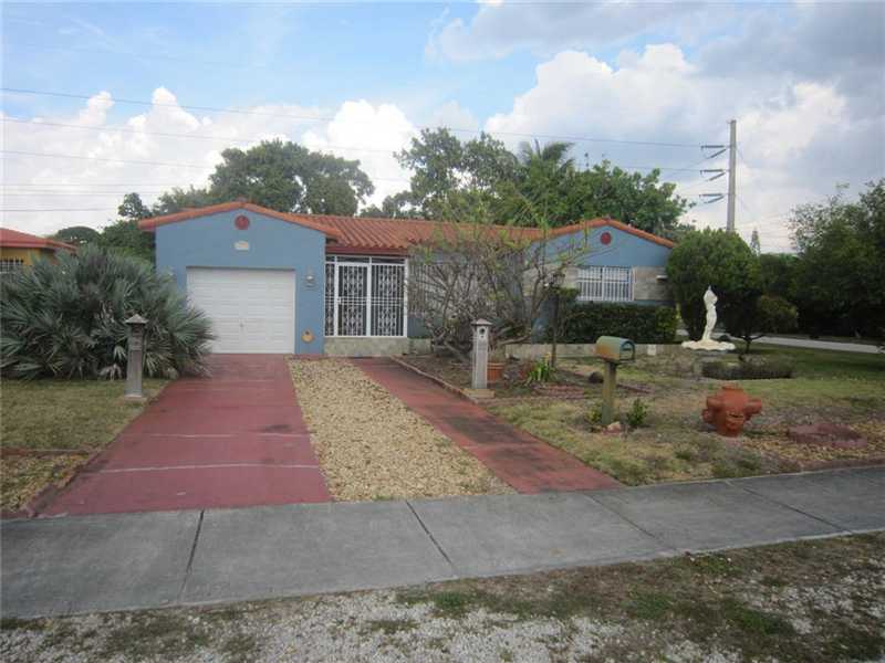 Property Photo: 1291 NE 160 St FL 33162