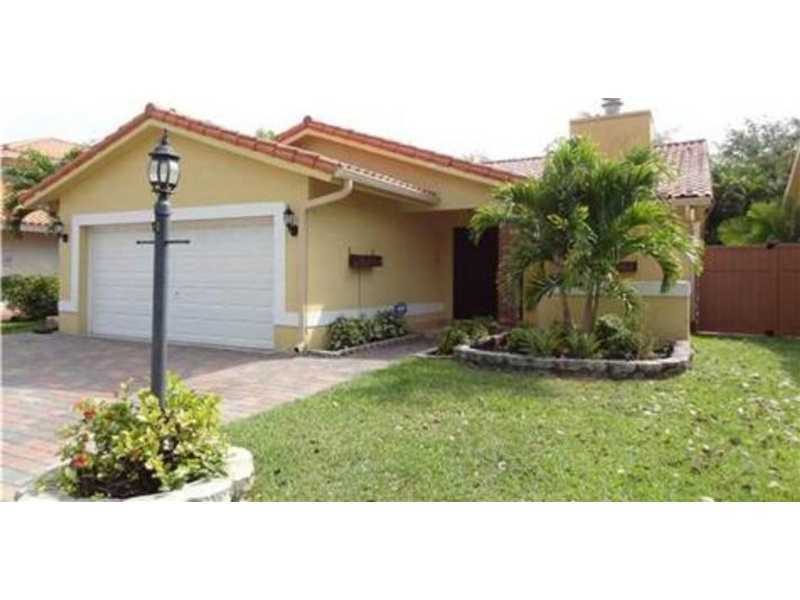 Property Photo:  7925 SW 119 Rd  FL 33183 