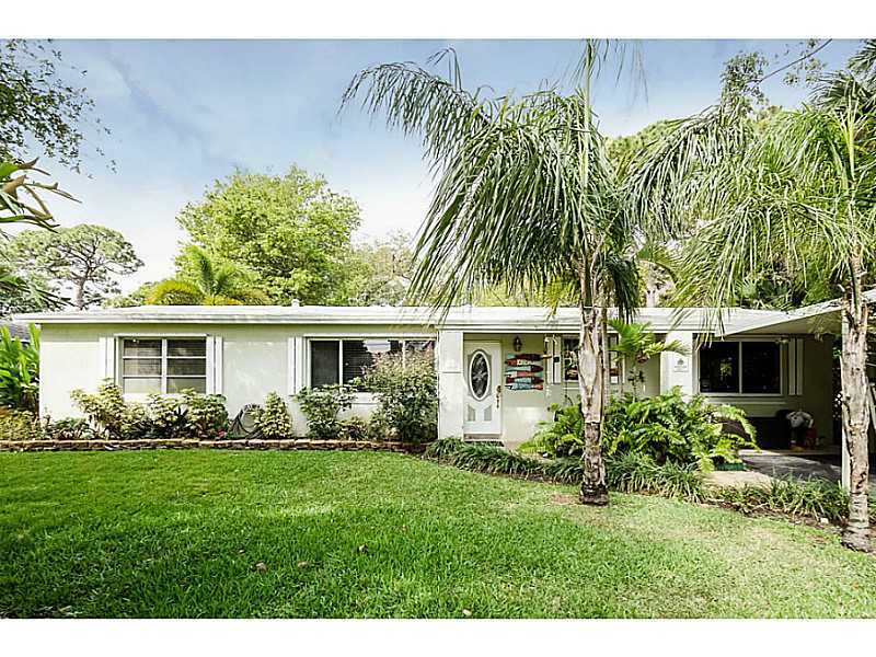 Property Photo: 2119 SW 30 Te FL 33312