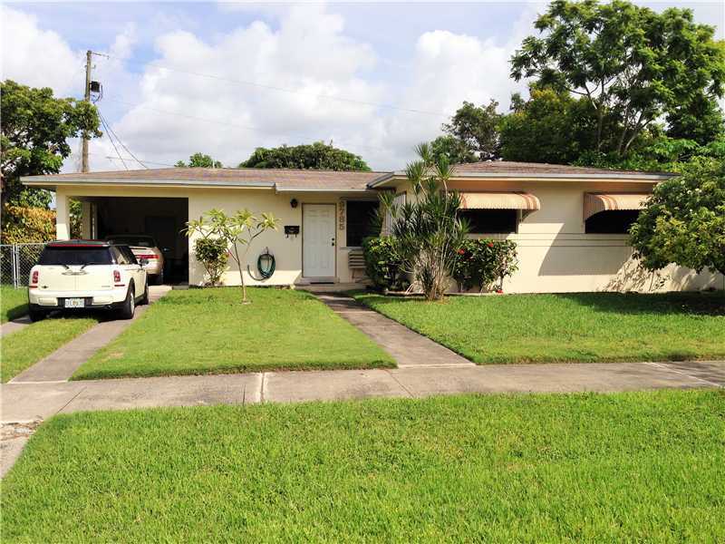 Property Photo:  9785 Cutler Ridge Dr  FL 33157 