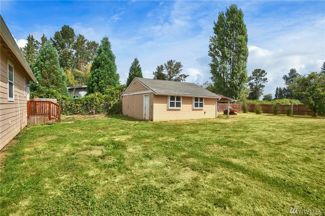 Property Photo: 16207 171st Ave SE WA 98272