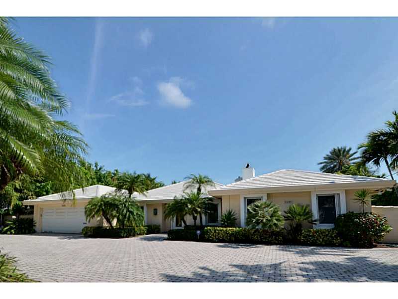 Property Photo:  2481 Del Lago Dr  FL 33316 