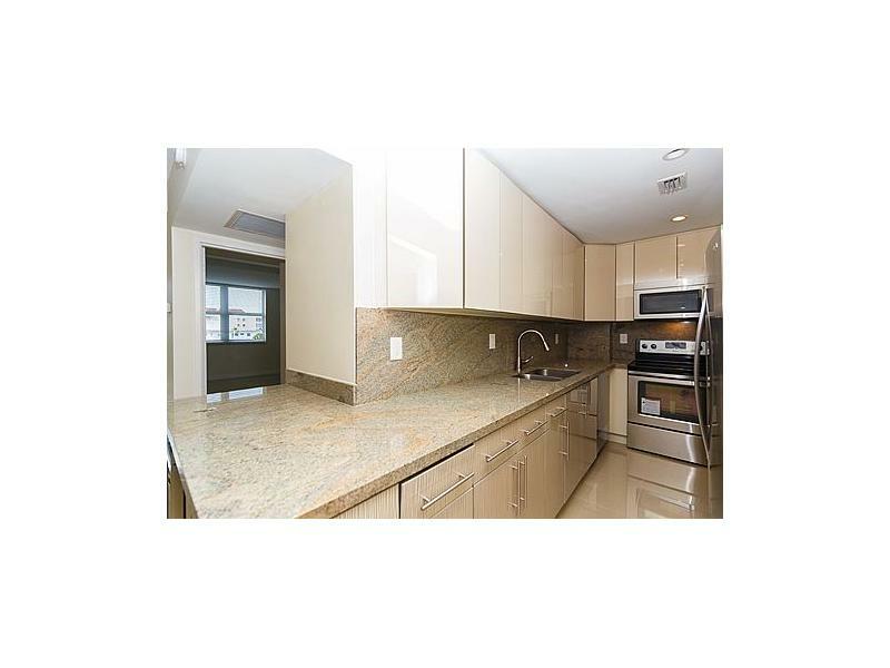 Property Photo: 10350 W Bay Harbor Dr 4L FL 33154